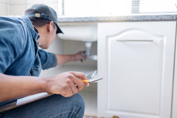 Best Toilet Repair Services  in Saratoga, WY